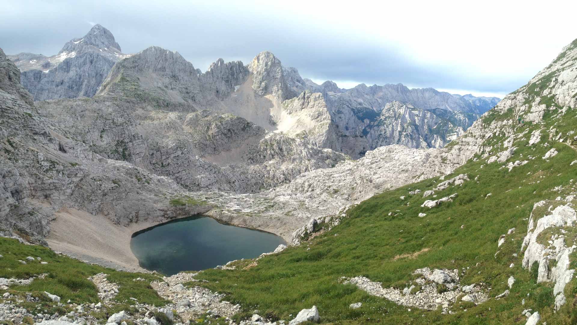Auf dem Weg durch die slowenischen Berge