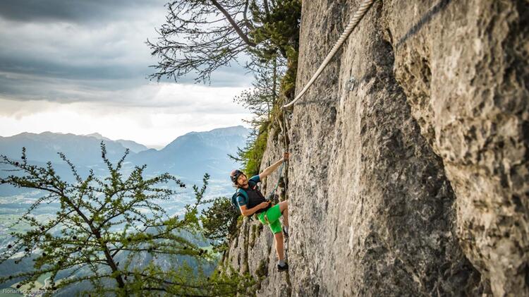 Ausgesetzte Klettersteigpassage Am Jenner Klettersteig Laxersteig