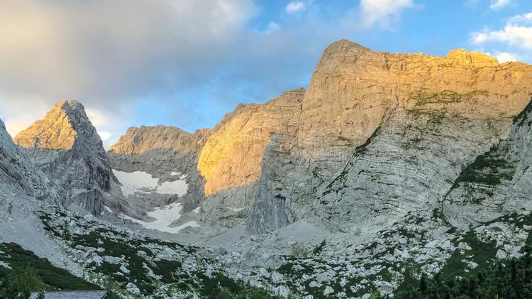 Blick Von Der Blaueishuette Zum Hochkalter Und Gletscher