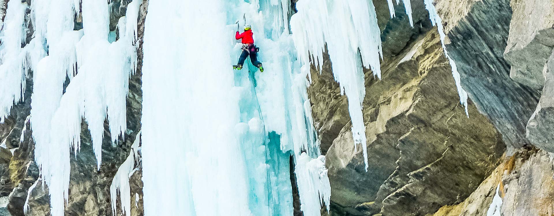 Eisklettern lernen am Eiskletterkurs Eisklettern lernen am Eiskletterkurs