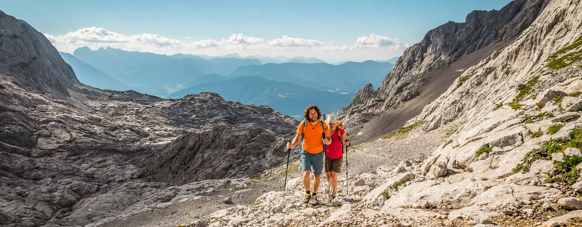 Wandern im steinernen Meer im Nationalpark Berchtesgaden Wandern im steinernen Meer im Nationalpark Berchtesgaden